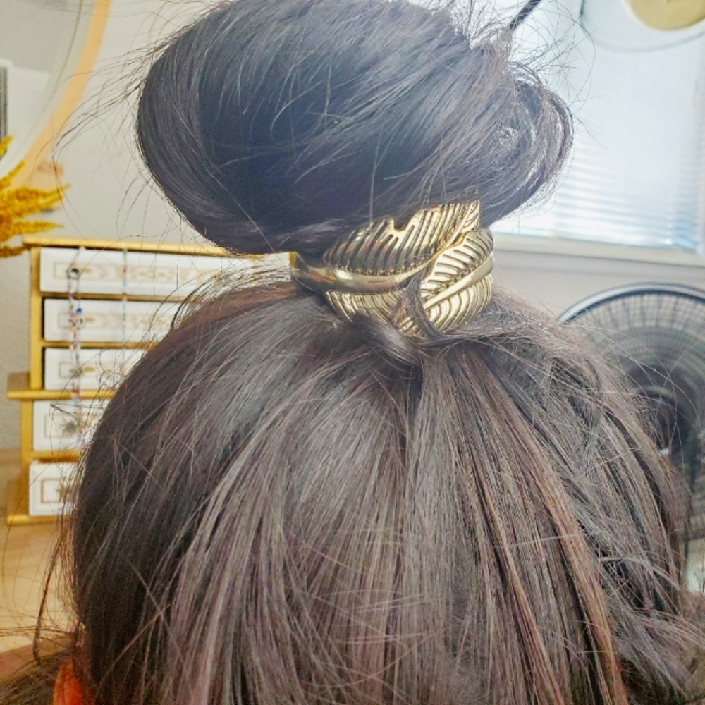 Hair cuff